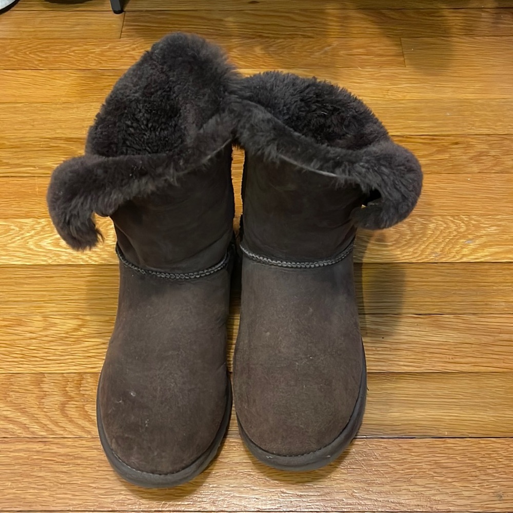Bailey Button Uggs - image 2